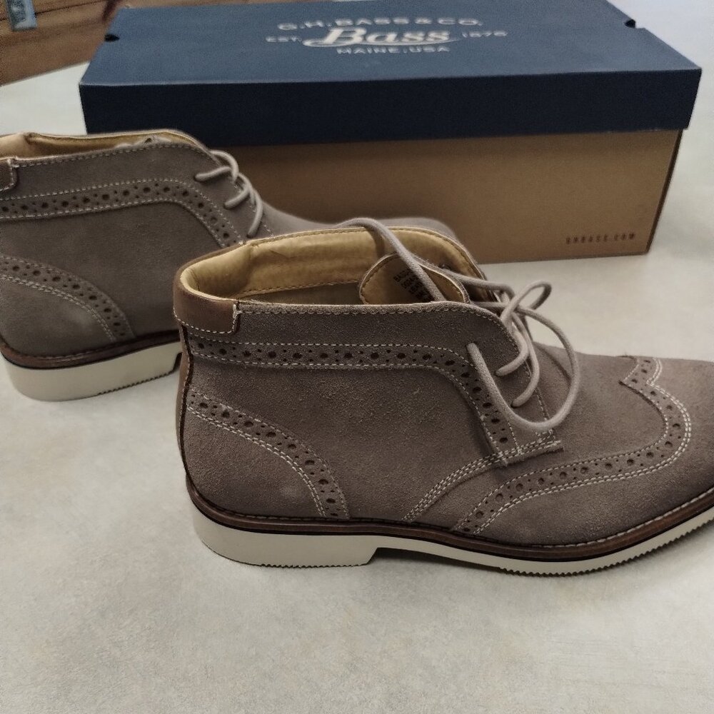 Chukka Boots 8W Mens